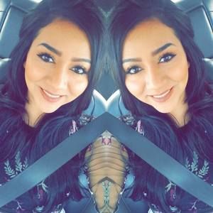 Meet your Posher, Alejandra